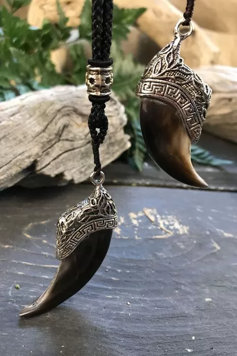 Коготь медведя «Римский» - подвеска в навершии из металла - Подвески